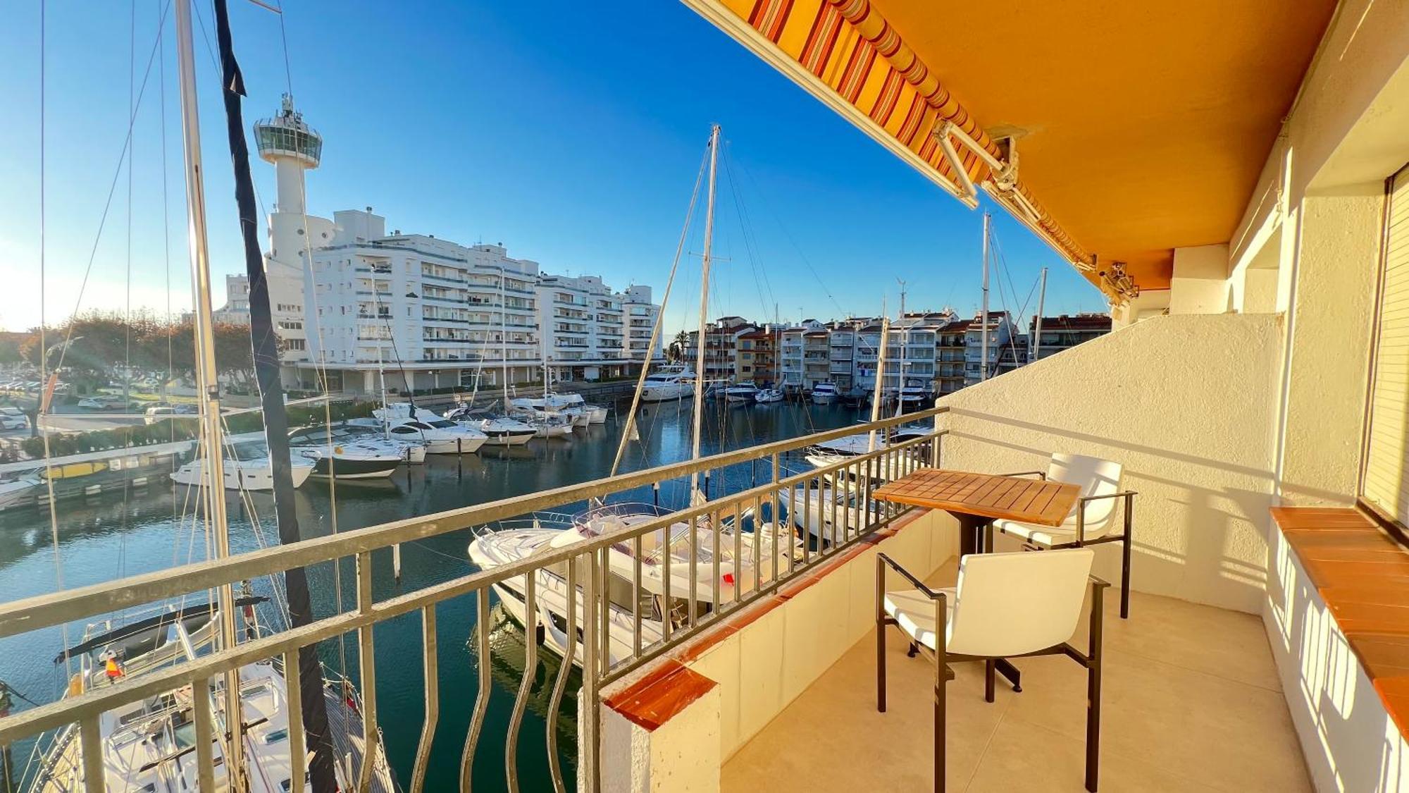 Estudio Frente Al Canal Con Terraza 艾姆布里亚布拉瓦 外观 照片