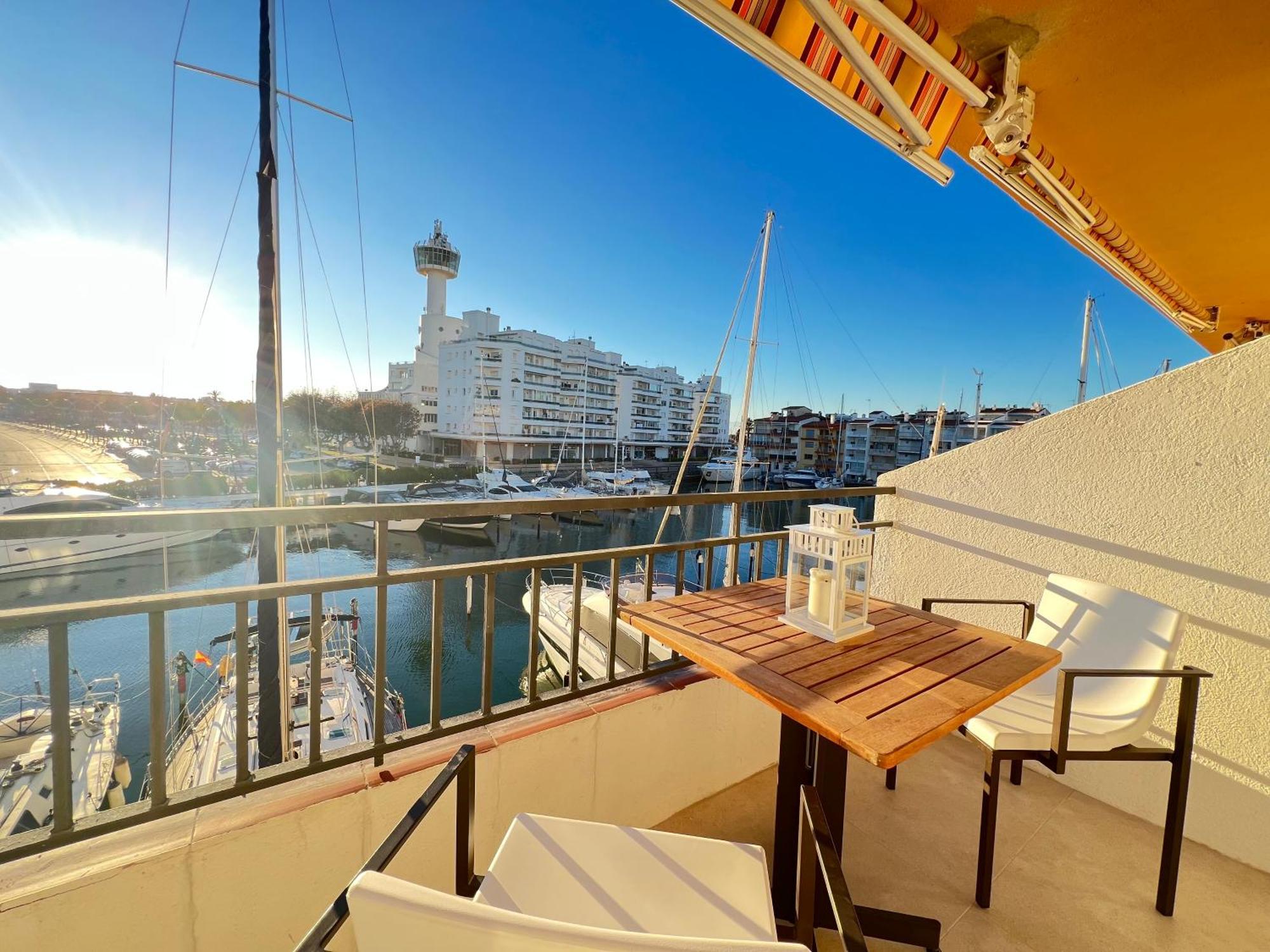 Estudio Frente Al Canal Con Terraza 艾姆布里亚布拉瓦 外观 照片