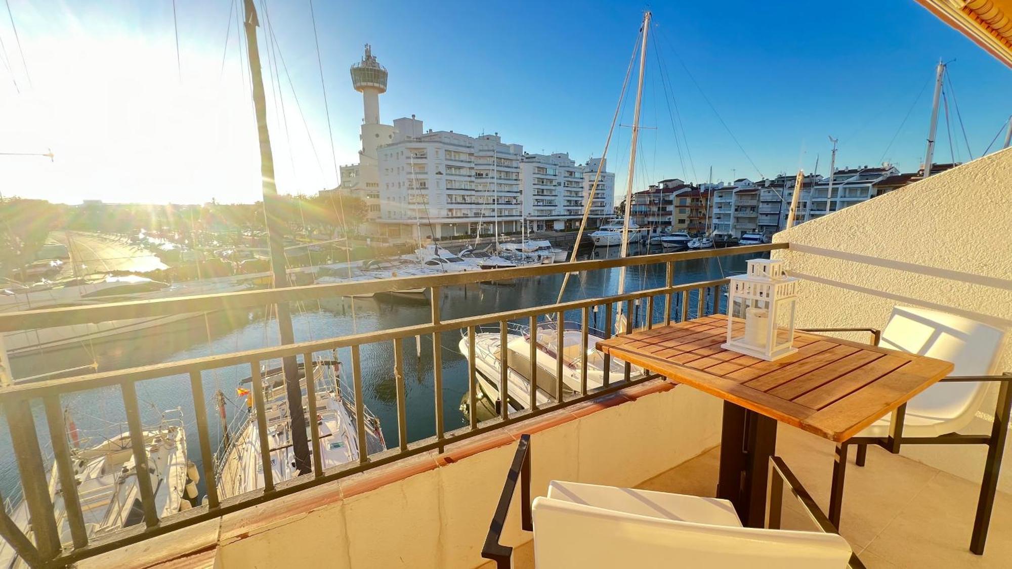 Estudio Frente Al Canal Con Terraza 艾姆布里亚布拉瓦 外观 照片